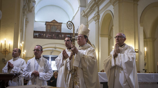 Un momento de la ceremonia religiosa que el arzobispo castrense ha celebrado esta mañana